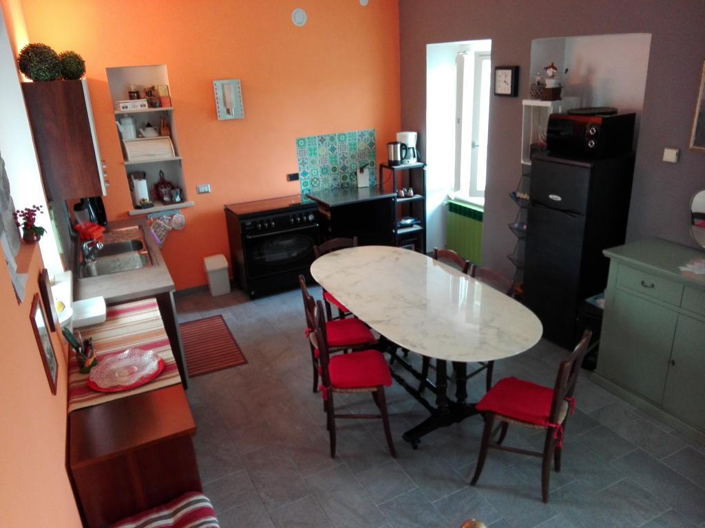 Affittacamere Casa Badinot Diano dʼAlba Esterno foto