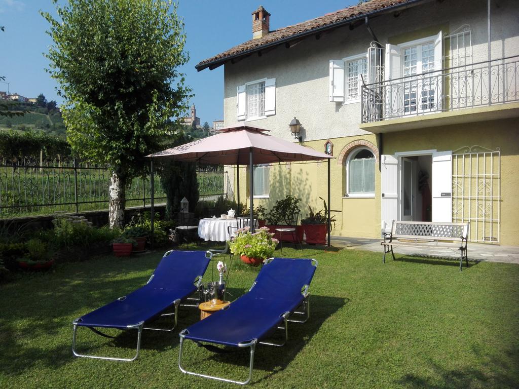 Affittacamere Casa Badinot Diano dʼAlba Esterno foto