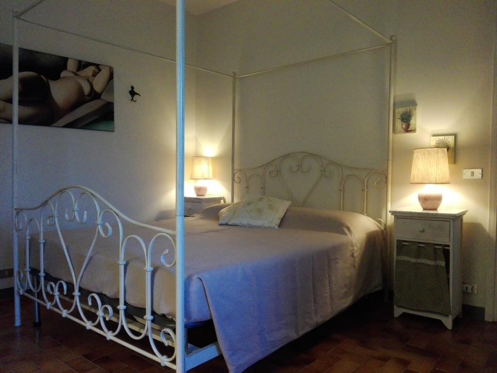 Affittacamere Casa Badinot Diano dʼAlba Esterno foto
